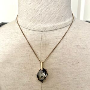 Gold tone grey rhienstone pendant necklace